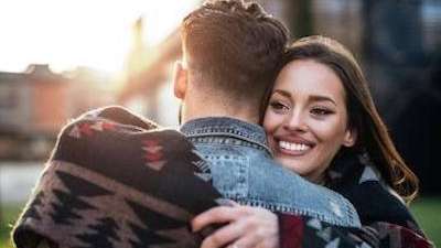 Cosmetic dentist Middletown | couple hugging
